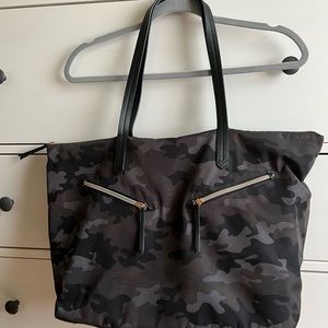 Stella and Dot Camo Tote